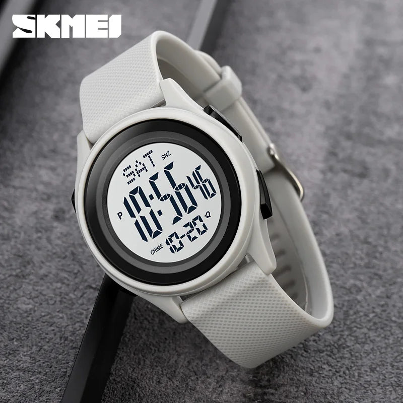 SKMEI 1893 Men's Sports Water Watch.